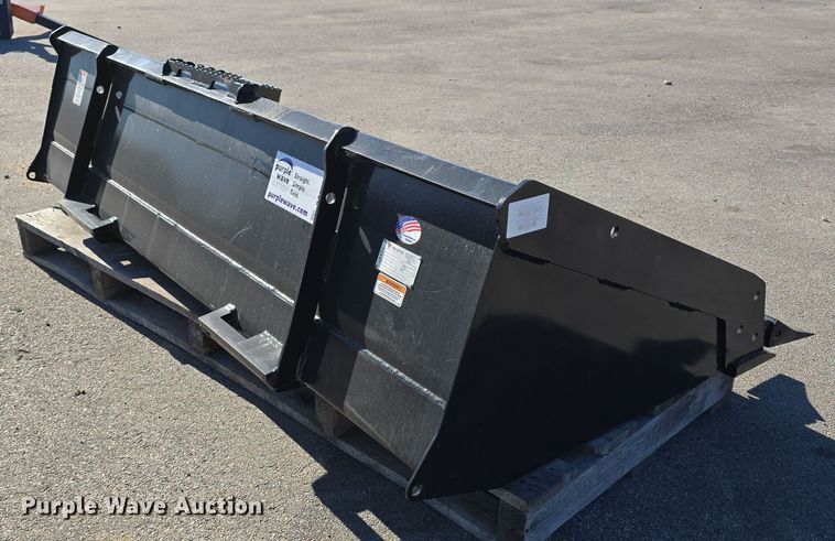 image for item DO5522 2019 Bradco Paladin 16266 skid steer bucket