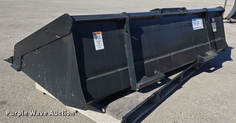 image for item DO5522 2019 Bradco Paladin 16266 skid steer bucket