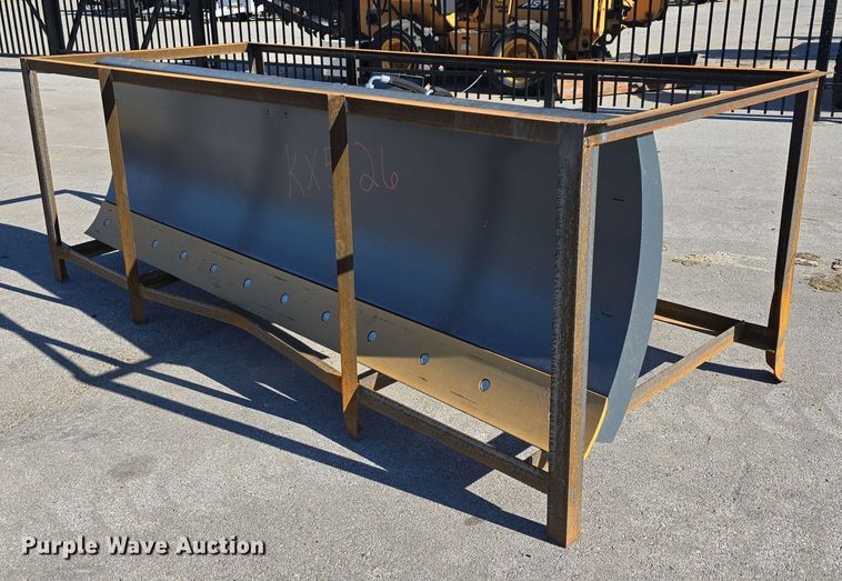 image for item DO5523 2024 Handy HSD96 skid steer dozer blade