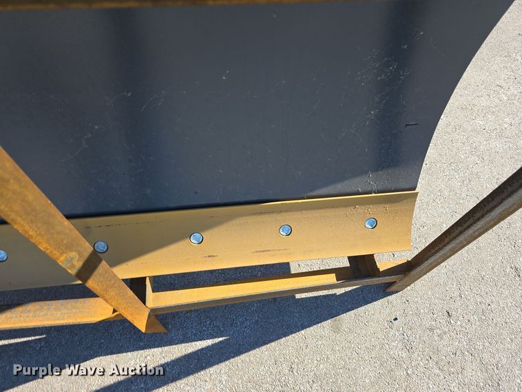 image for item DO5523 2024 Handy HSD96 skid steer dozer blade