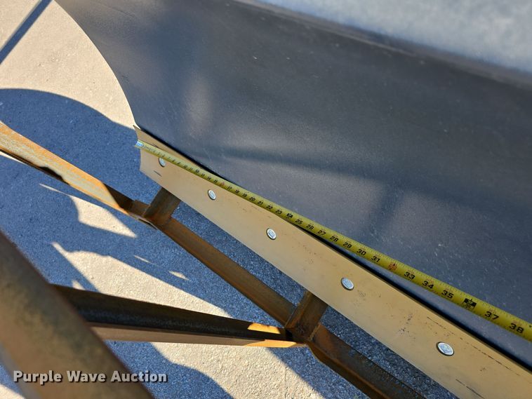 image for item DO5523 2024 Handy HSD96 skid steer dozer blade