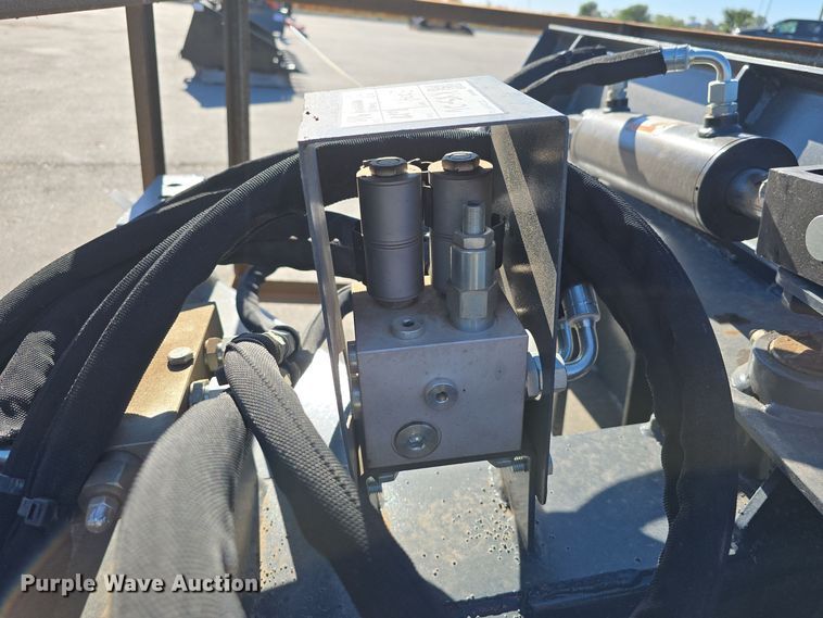 image for item DO5523 2024 Handy HSD96 skid steer dozer blade