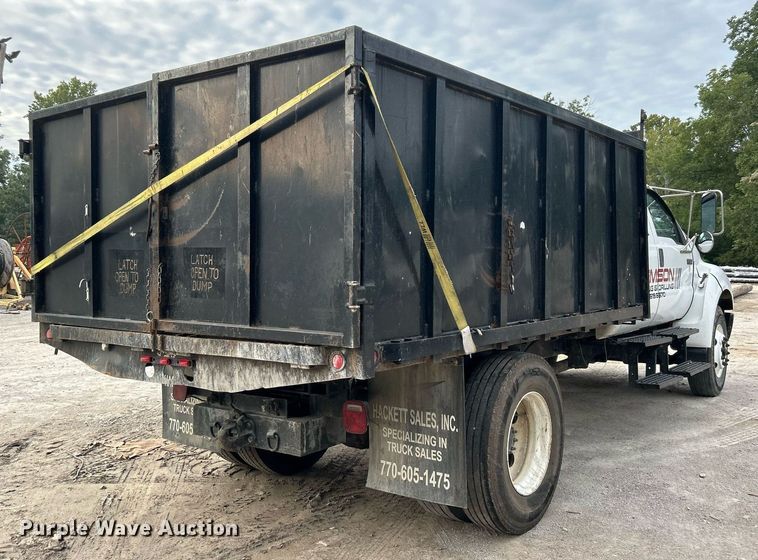 image for item DO7464 2008 Ford F750 Super Duty dump truck