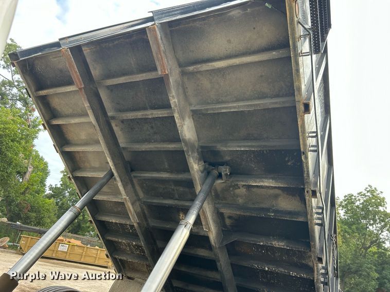 image for item DO7464 2008 Ford F750 Super Duty dump truck