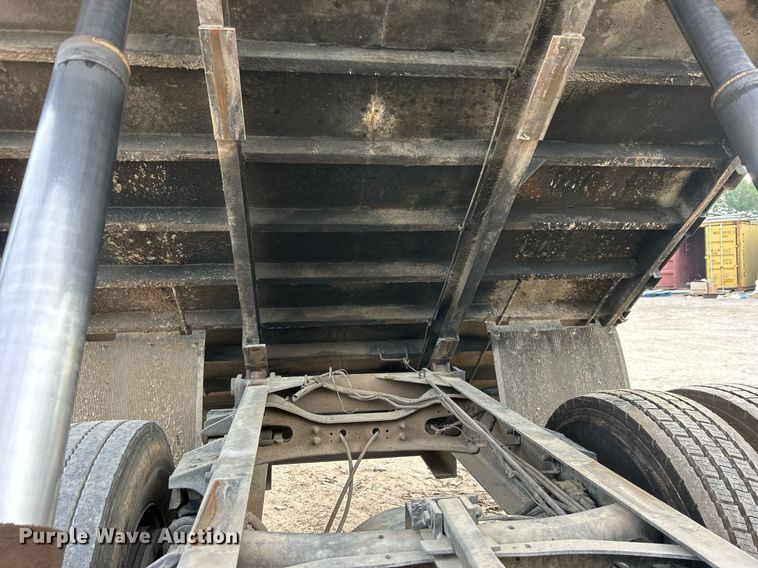 image for item DO7464 2008 Ford F750 Super Duty dump truck