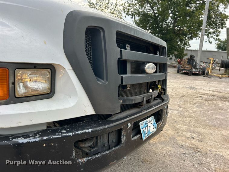 image for item DO7464 2008 Ford F750 Super Duty dump truck