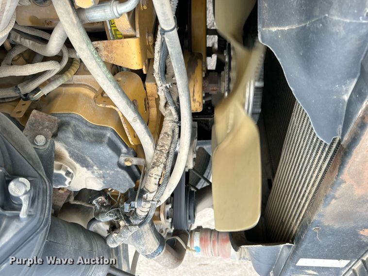 image for item DO7464 2008 Ford F750 Super Duty dump truck