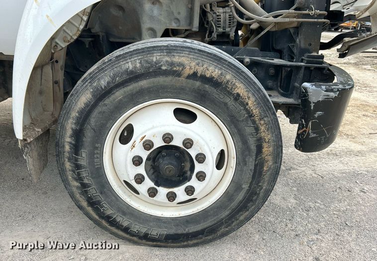 image for item DO7464 2008 Ford F750 Super Duty dump truck