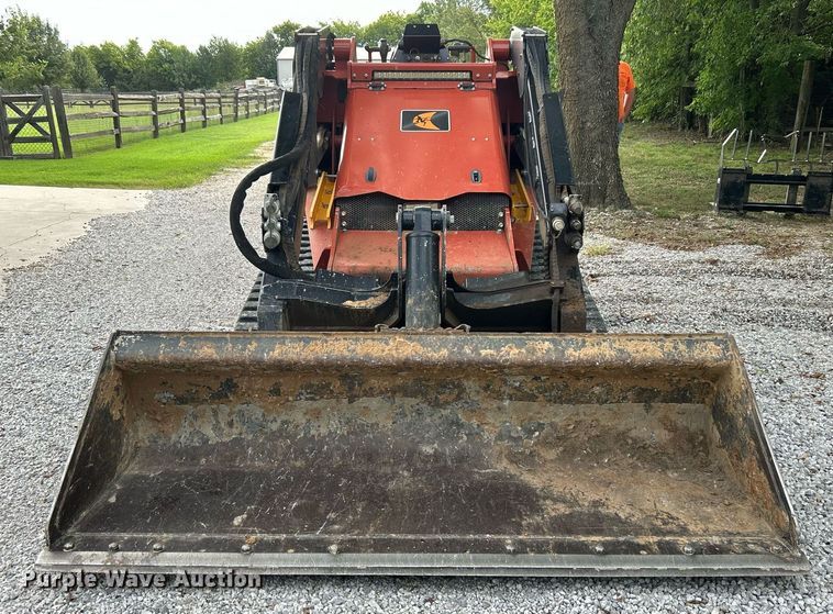 image for item DO7468 2021 Ditch Witch SK3000 compact utility loader