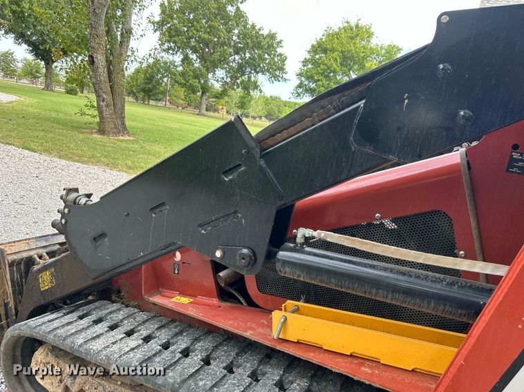 image for item DO7468 2021 Ditch Witch SK3000 compact utility loader