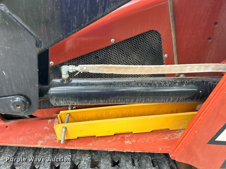 image for item DO7468 2021 Ditch Witch SK3000 compact utility loader