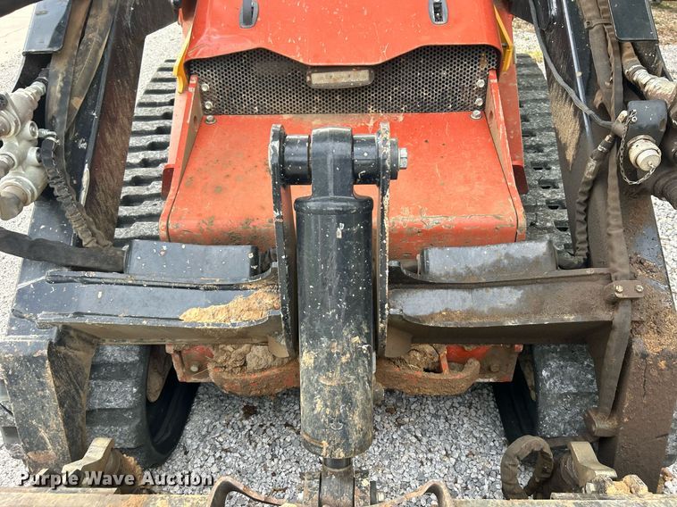 image for item DO7468 2021 Ditch Witch SK3000 compact utility loader