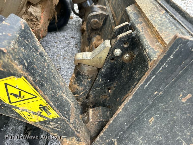 image for item DO7468 2021 Ditch Witch SK3000 compact utility loader