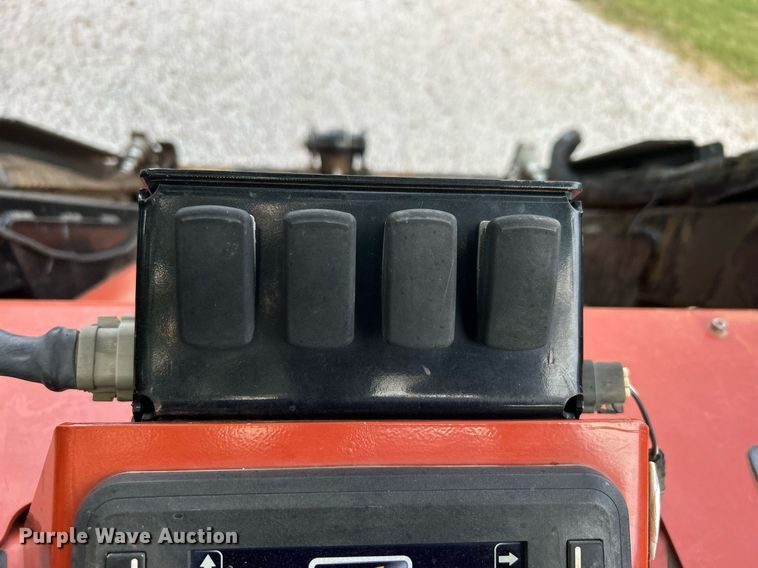 image for item DO7468 2021 Ditch Witch SK3000 compact utility loader