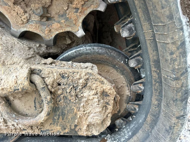 image for item DO7468 2021 Ditch Witch SK3000 compact utility loader