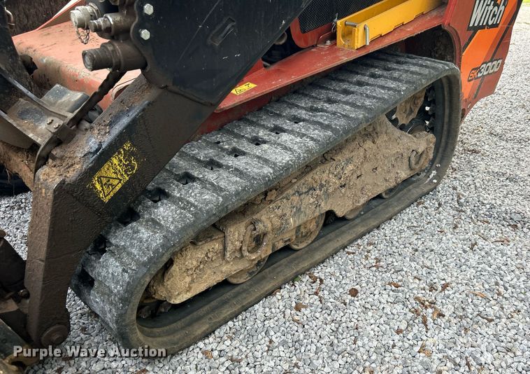 image for item DO7468 2021 Ditch Witch SK3000 compact utility loader
