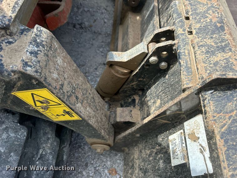 image for item DO7469 2020 Ditch Witch SK3000 compact utility loader