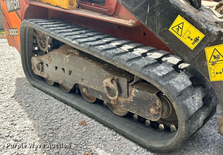 image for item DO7469 2020 Ditch Witch SK3000 compact utility loader