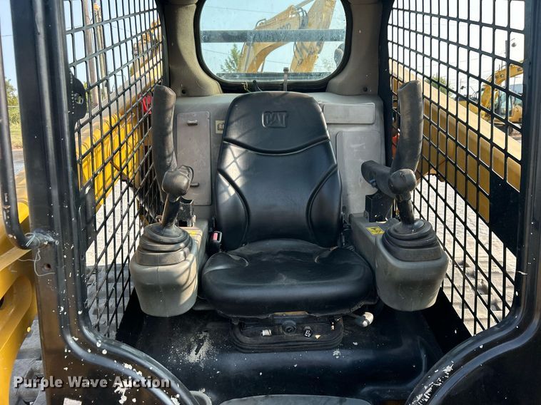 image for item DO7473 2016 Caterpillar  289D tracked skid steer loader