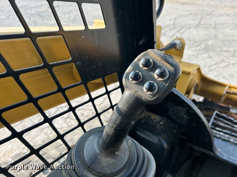 image for item DO7473 2016 Caterpillar  289D tracked skid steer loader