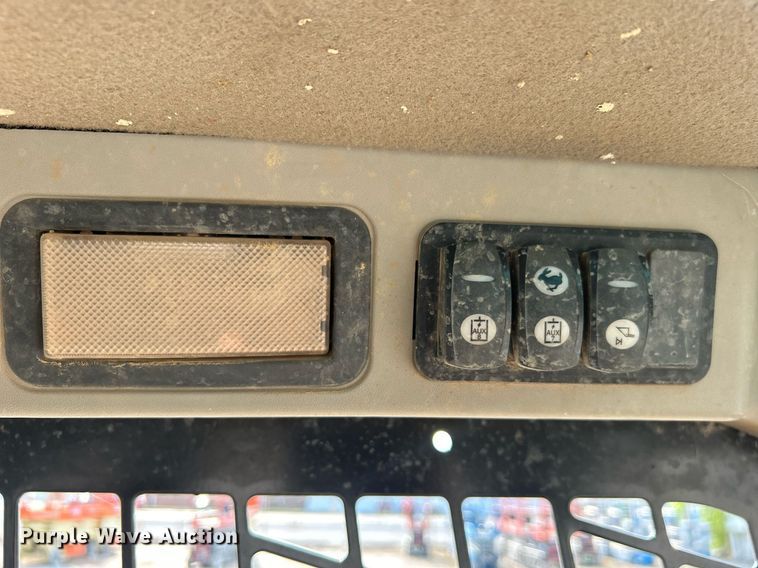 image for item DO7473 2016 Caterpillar  289D tracked skid steer loader