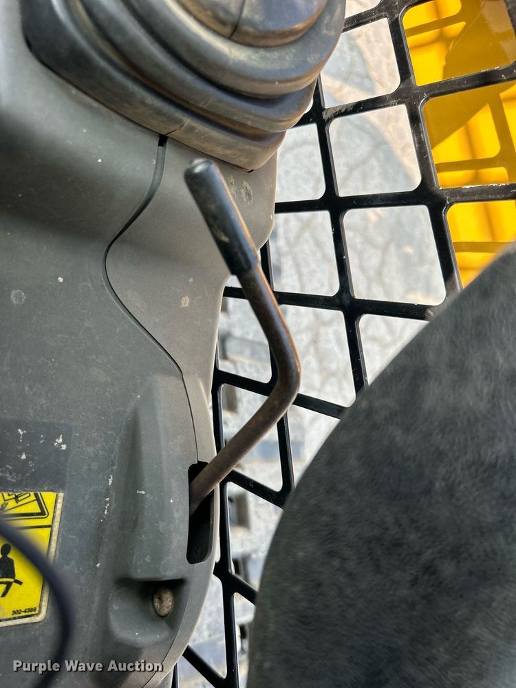 image for item DO7473 2016 Caterpillar  289D tracked skid steer loader