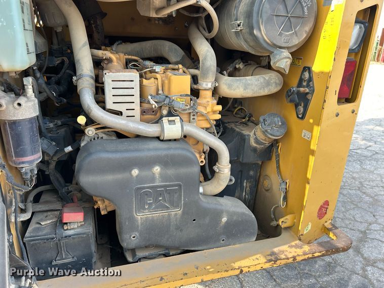 image for item DO7473 2016 Caterpillar  289D tracked skid steer loader