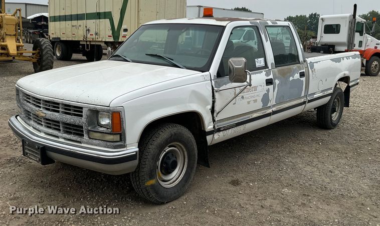 image for item DP8455 1998 Chevrolet C3500 Crew Cab pickup truck