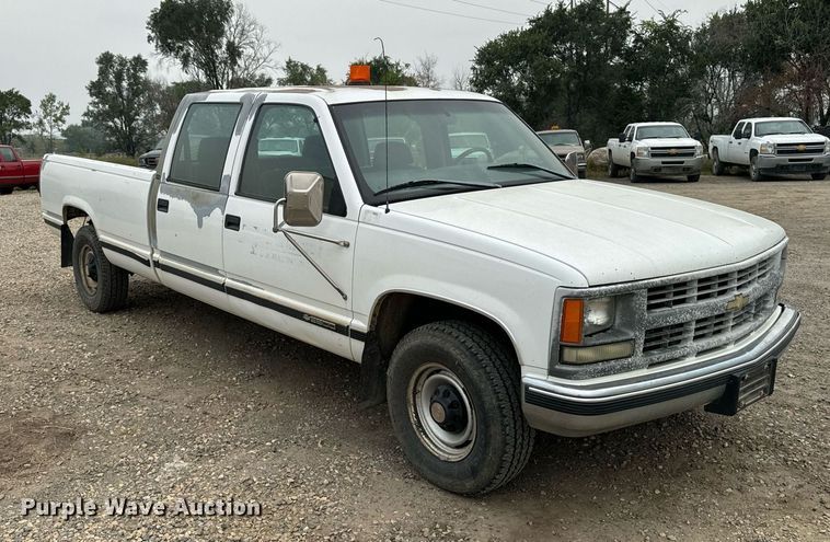 image for item DP8455 1998 Chevrolet C3500 Crew Cab pickup truck