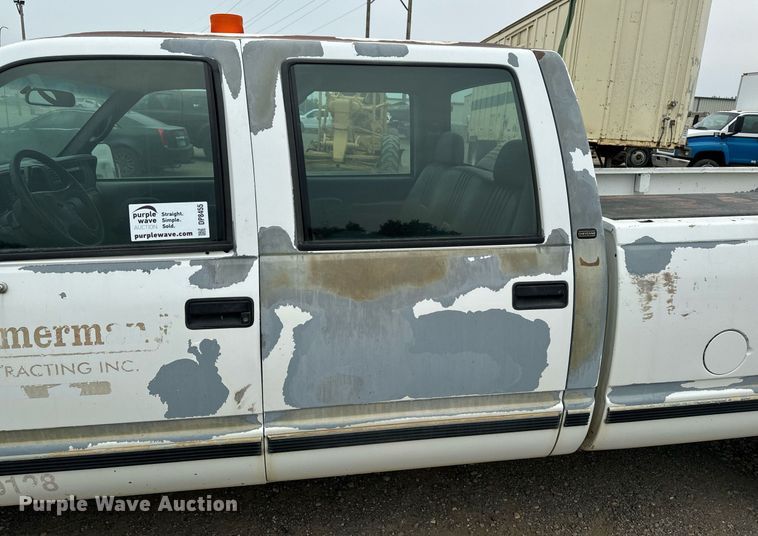 image for item DP8455 1998 Chevrolet C3500 Crew Cab pickup truck