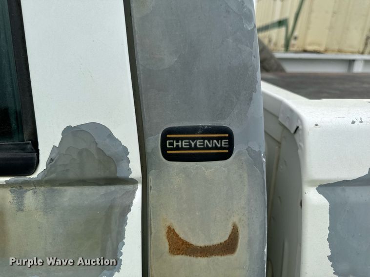 image for item DP8455 1998 Chevrolet C3500 Crew Cab pickup truck