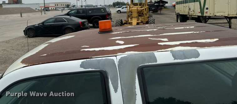 image for item DP8455 1998 Chevrolet C3500 Crew Cab pickup truck