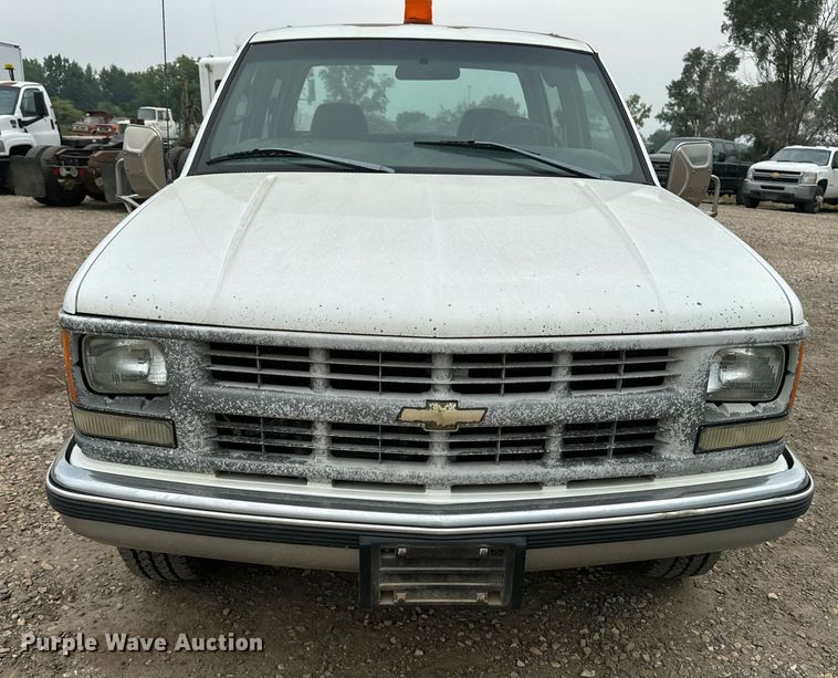 image for item DP8455 1998 Chevrolet C3500 Crew Cab pickup truck