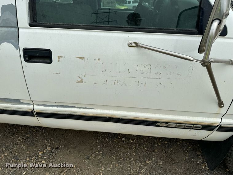 image for item DP8455 1998 Chevrolet C3500 Crew Cab pickup truck