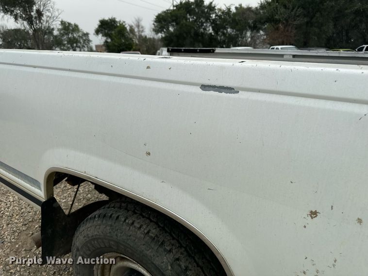 image for item DP8455 1998 Chevrolet C3500 Crew Cab pickup truck