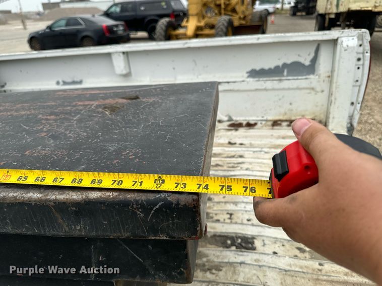 image for item DP8455 1998 Chevrolet C3500 Crew Cab pickup truck