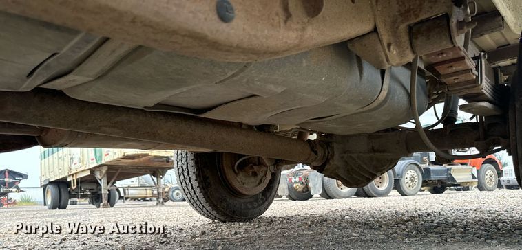 image for item DP8455 1998 Chevrolet C3500 Crew Cab pickup truck