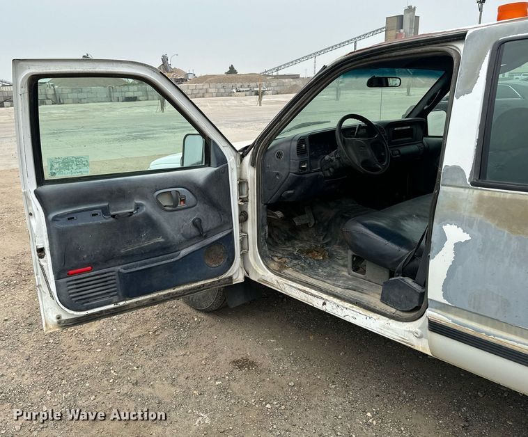 image for item DP8455 1998 Chevrolet C3500 Crew Cab pickup truck