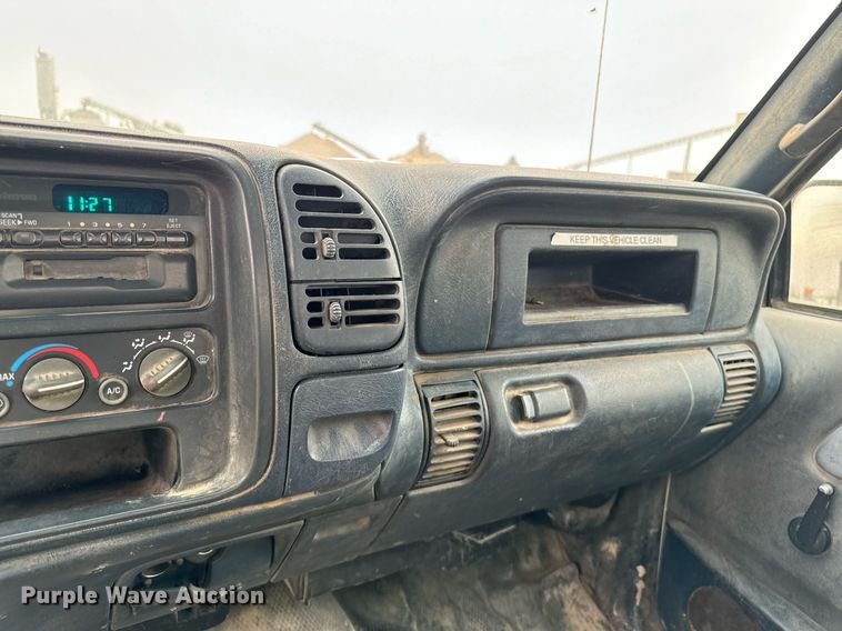 image for item DP8455 1998 Chevrolet C3500 Crew Cab pickup truck