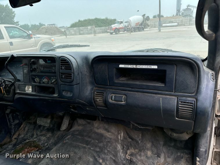 image for item DP8455 1998 Chevrolet C3500 Crew Cab pickup truck