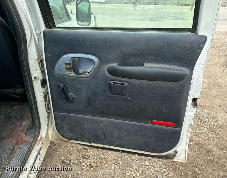 image for item DP8455 1998 Chevrolet C3500 Crew Cab pickup truck