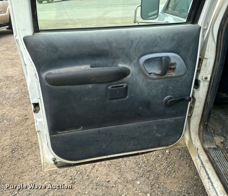 image for item DP8455 1998 Chevrolet C3500 Crew Cab pickup truck