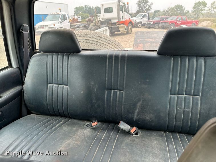 image for item DP8455 1998 Chevrolet C3500 Crew Cab pickup truck