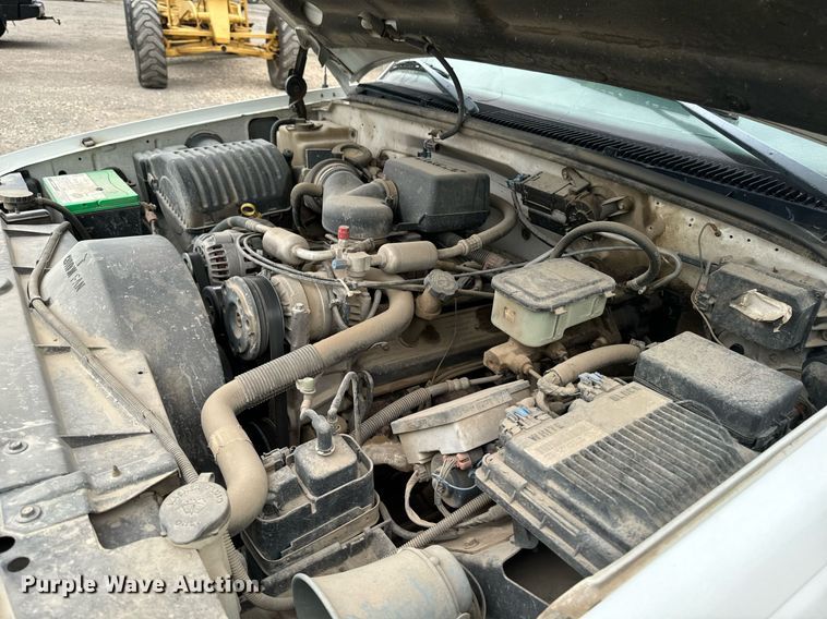 image for item DP8455 1998 Chevrolet C3500 Crew Cab pickup truck