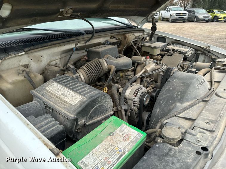 image for item DP8455 1998 Chevrolet C3500 Crew Cab pickup truck