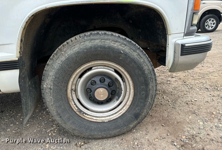 image for item DP8455 1998 Chevrolet C3500 Crew Cab pickup truck