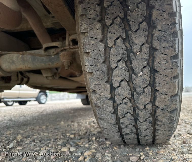 image for item DP8455 1998 Chevrolet C3500 Crew Cab pickup truck