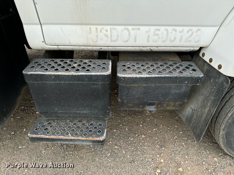 image for item DP8458 2005 GMC C7500 flatbed truck