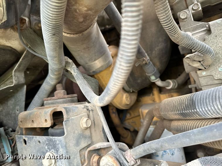 image for item DP8458 2005 GMC C7500 flatbed truck