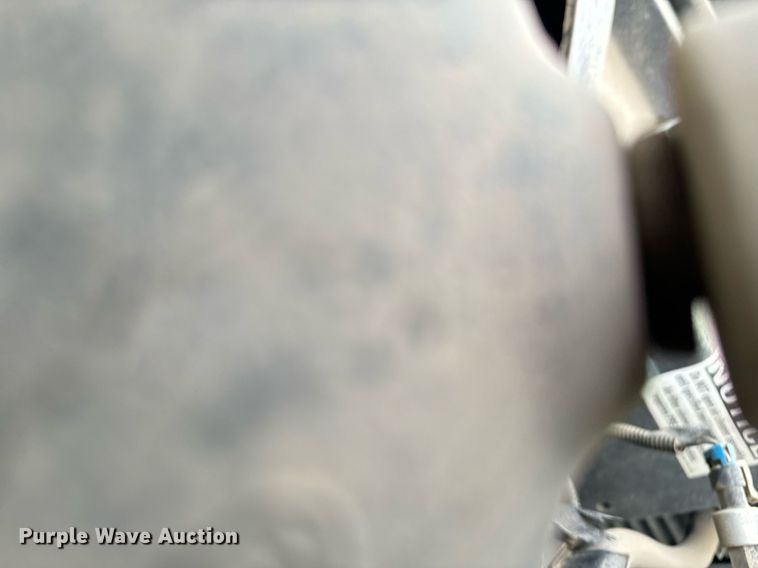 image for item DP8458 2005 GMC C7500 flatbed truck